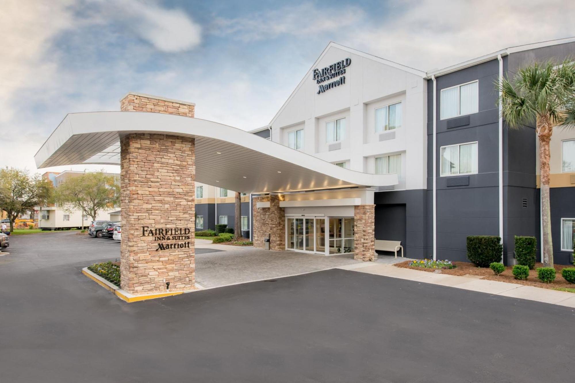 Fairfield Inn Suites Brunswick Exterior foto